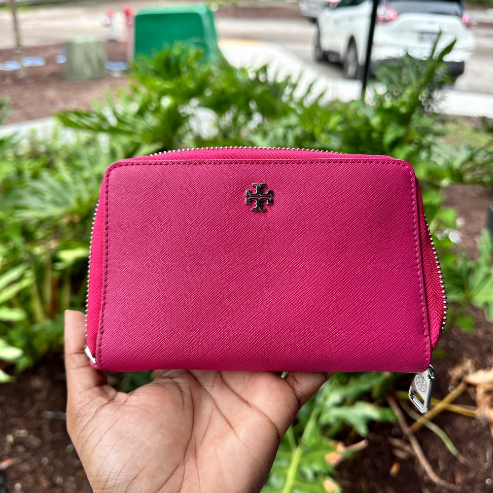 TORY BURCH PINK WALLET NO STRAP - Picture 2 of 7